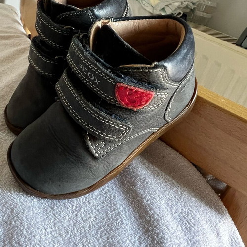 Geox children's shoes size 21 used, dark gray to black low boots