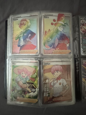Pokemon Trainer Cards like new, set of 4