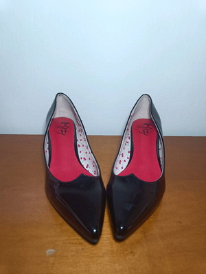 Shoes in 50s style new, patent leather, black size 40