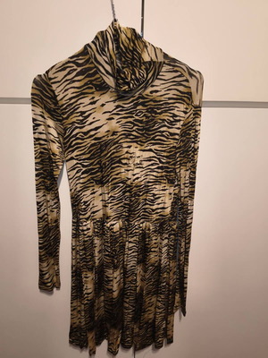 Guess by Marciano Animal Print Dress used, multicolor