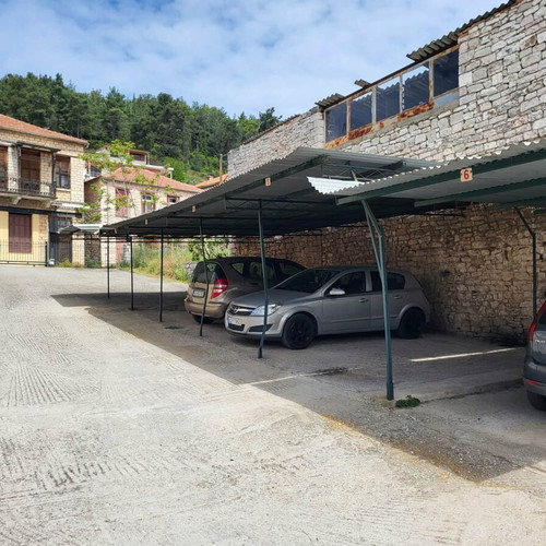Shops 40 sqm renovated on 700 sqm plot in Thermo