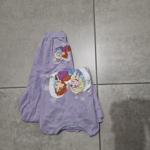 Frozen Long-Sleeve Pajamas Size 7-8 Like New