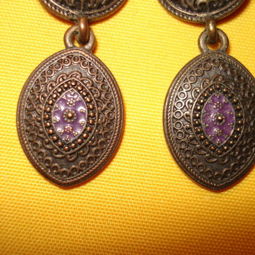 Vintage unique dangling earrings like new