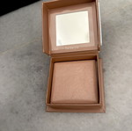 Benefit Dandelion Twinkle highlighter