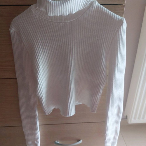 Women's turtleneck new, size small, white