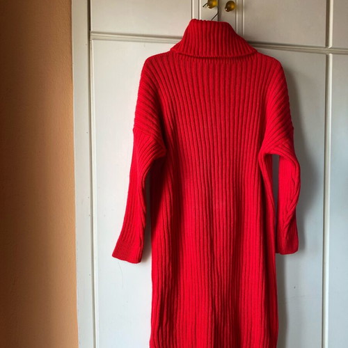 Red ribbed knitted dress used, one size with turtleneck