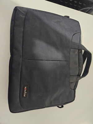 Laptop bag like new with many pockets, black