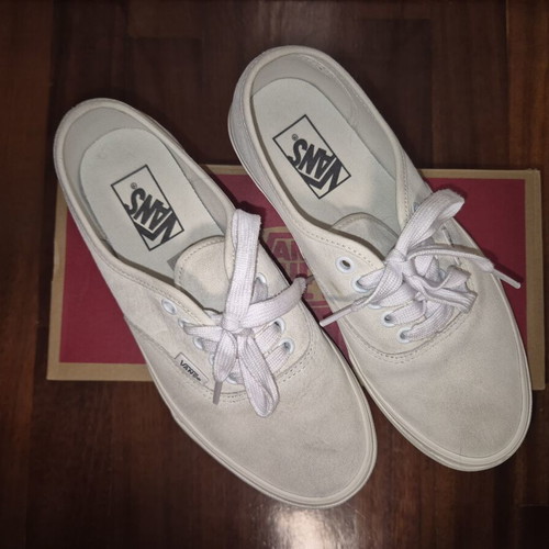 Vans beige sneakers size 38.5