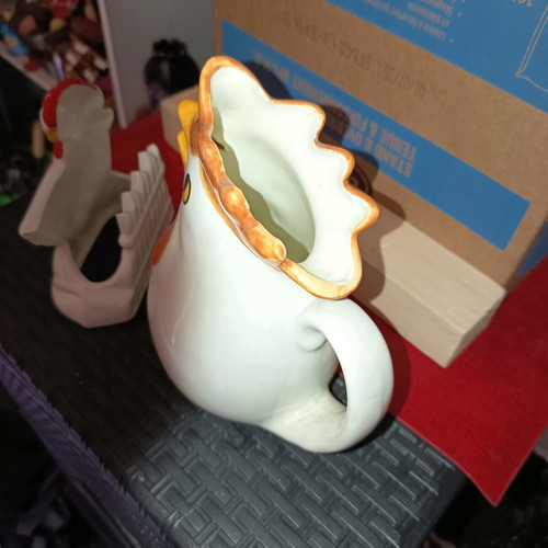 Porcelain koumaro and napkin holder new, Easter decoration
