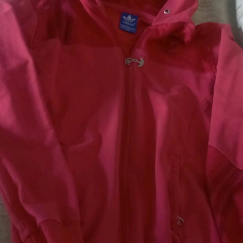 Adidas jacket like new, fuchsia, size L fitting M