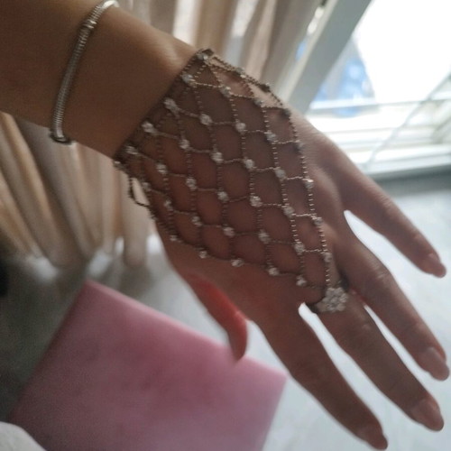 Bracelet ring unused in excellent condition, silver hand jewelry
