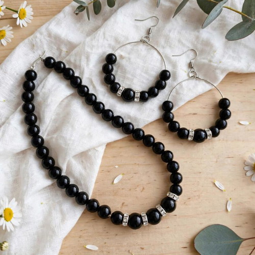 Handmade black jewellery set