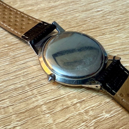 Citizen Deluxe Vintage wristwatch like new with new leather strap