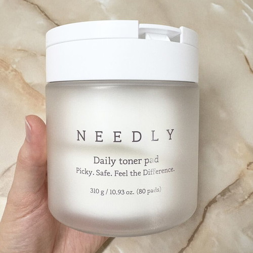 Needly Daily Toner Pad like new, 80 pads
