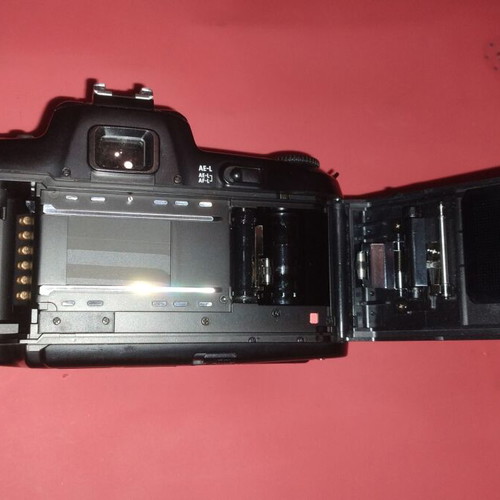 Nikon F-601 SLR 35mm film camera used