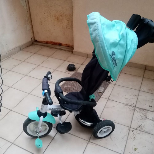 Lorelli Matrix tricycle bike used, foldable with canopy, blue