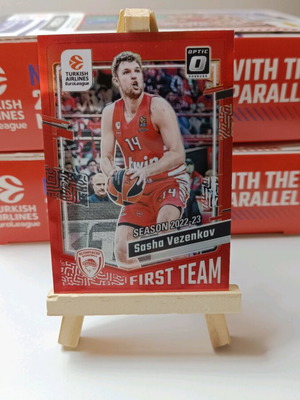 Sasha Vezenkov Olympiakos Panini Euroleague 2023-2024 red optic card like new