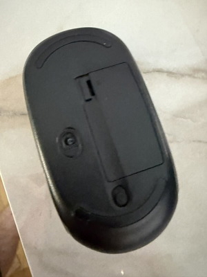Microsoft wireless mouse without USB, like new