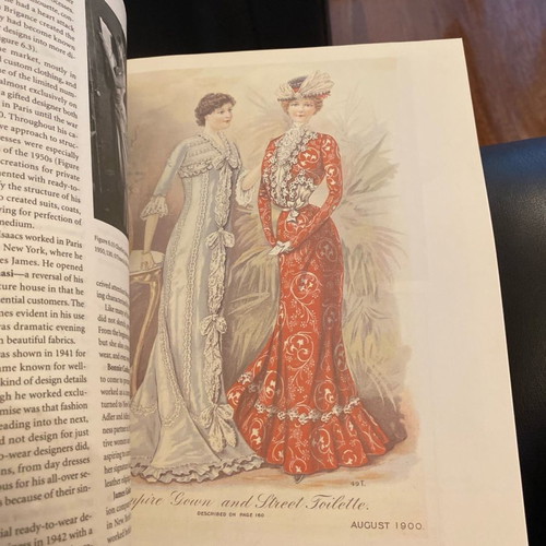 20th century dress in the United States like new