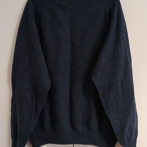 Men's blue pullover size XL like new