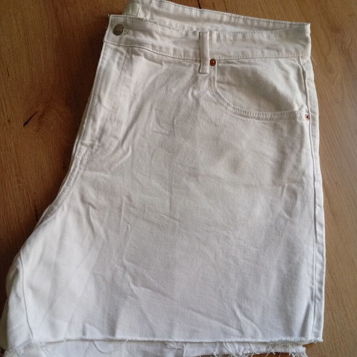 H&M White Denim Shorts like new, XXXL (46)