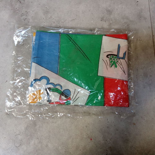 Collectible pillowcase with sports theme, like new, 1990s