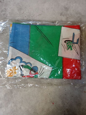 Collectible pillowcase with sports theme, like new, 1990s