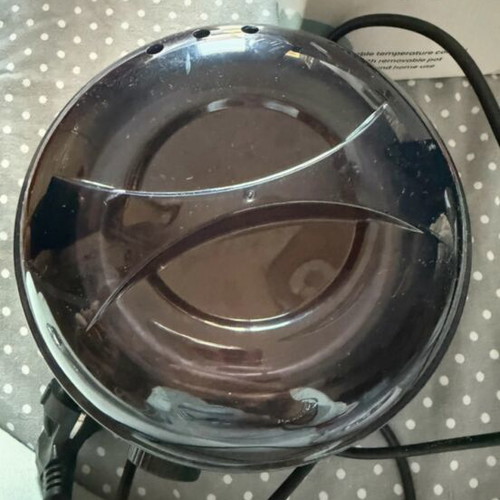Kariera Wax Heater with Removable Container like New