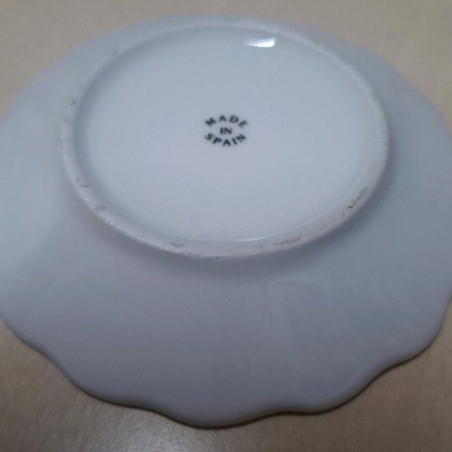 Decorative porcelain plates new, set of 2 pieces