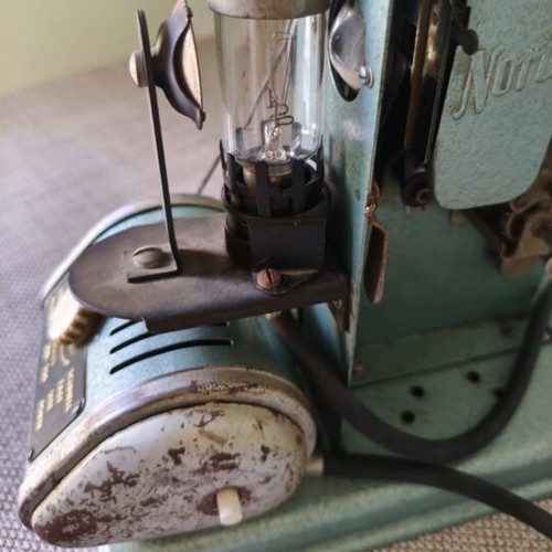 Noris Movie Projector 16 mm used, 1952 German model with spare lamp