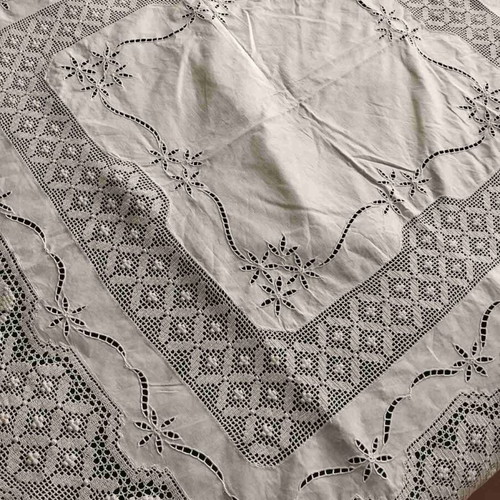 Handmade crochet tablecloth 140x140 new