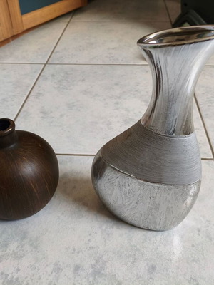 Σετ 2 πήλινα βάζα σαν καινούργια