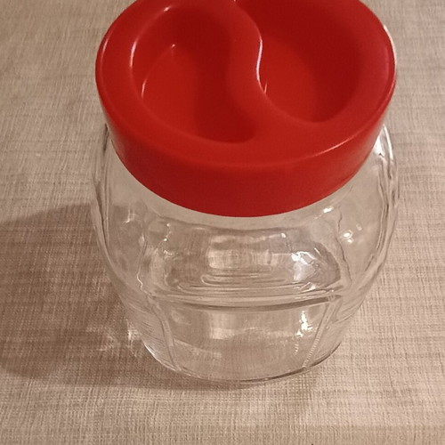 Glass food storage jar with screw cap, new