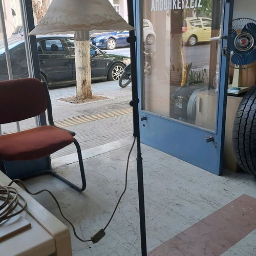 Floor lamp vintage style with adjustable height and white glass shade