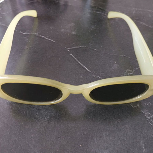 Sunglasses like new, set of 3 pairs brown and pink