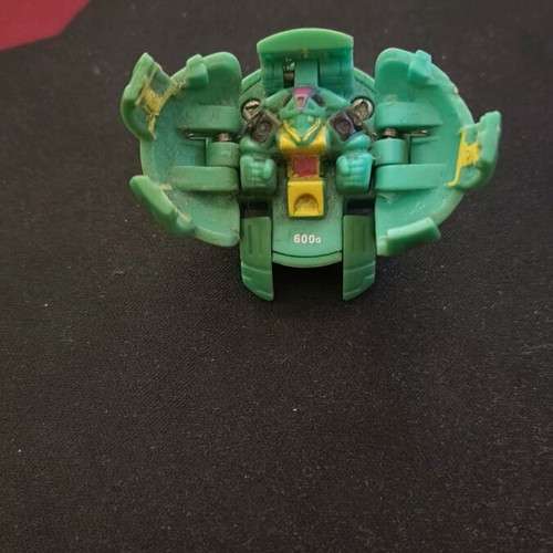 Bakugan figures used, magnetic and functional