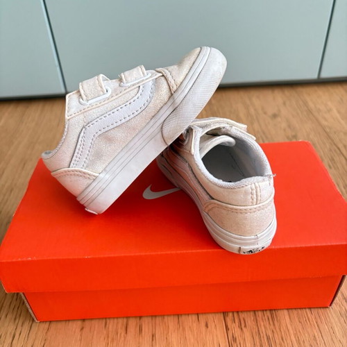 Vans shoes used with velcro and glitter size 21.5