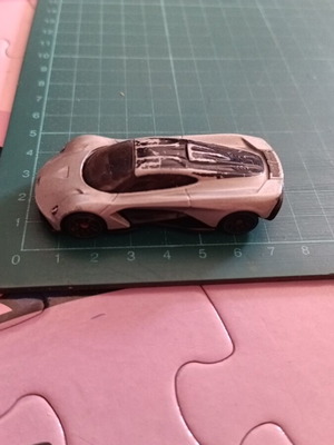 Hot Wheels Aston Martin Valhalla Concept σε κλίμακα 1:64 σαν καινούργιο