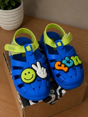 Ipanema kids' sandals size 28/29, blue and green