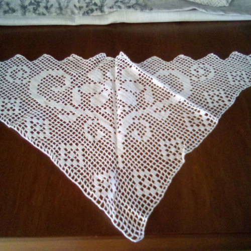 Crocheted corners set of 4, white, large size, 1960s style