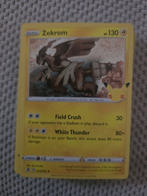 Zekrom Holo card new