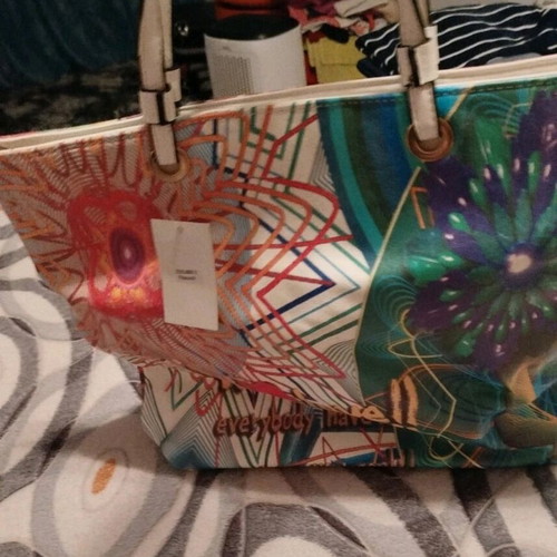 Italy's leather shoulder bag new, white with multicolor design