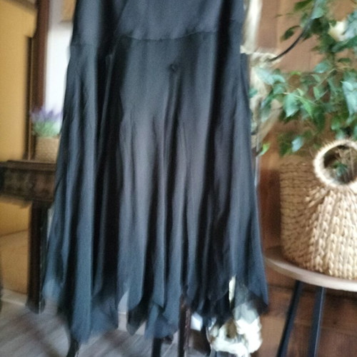 Black elastic skirt with basque and zipper