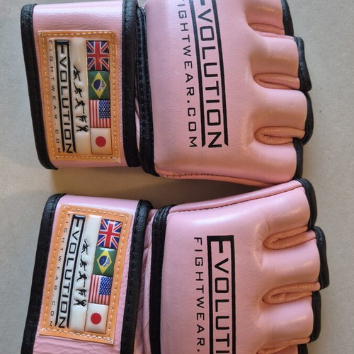 Evolution Fightwear MMA gloves, pink martial arts