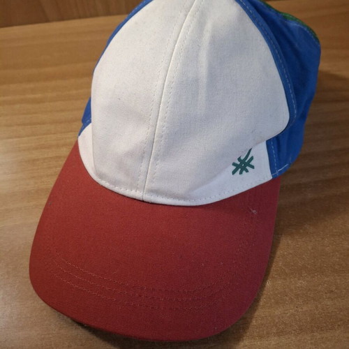 United Colors of Benetton hat multicolor like new, size XL
