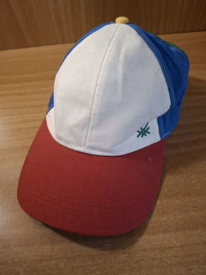 United Colors of Benetton hat multicolor like new, size XL