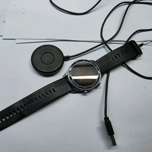 ZTE Watch GT Black used with new straps and box