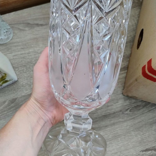 Vintage Columnar Vase Like New