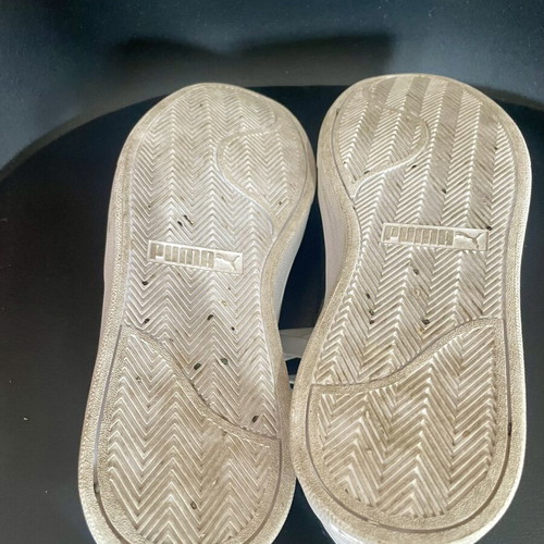 Puma Shuffle Leather Sneakers like new, white with black stripe and gold logo