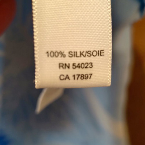 Banana Republic Silk Blouse like new, floral blue turquoise
